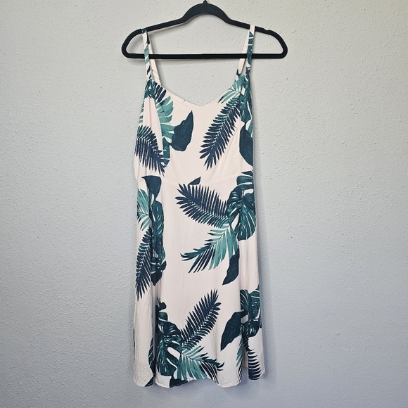 Old Navy Tropical Fit Flare Dress‎ Womens XL Skater Pink Green Leaf Mini V Neck - Picture 1 of 11